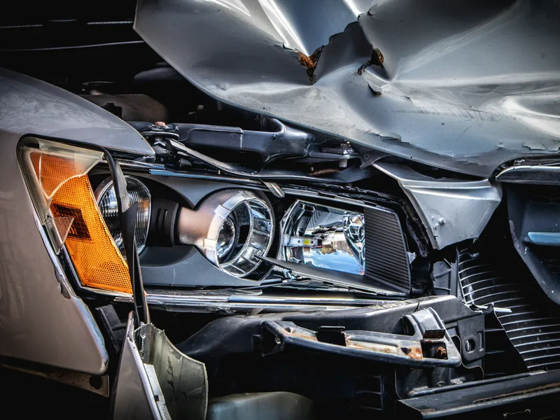 Auto Accident Care at Strong Roots Chiropractic in Eureka