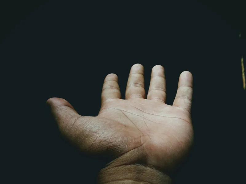 How Strong Roots Chiropractic treats carpal tunnel syndrome in Eureka