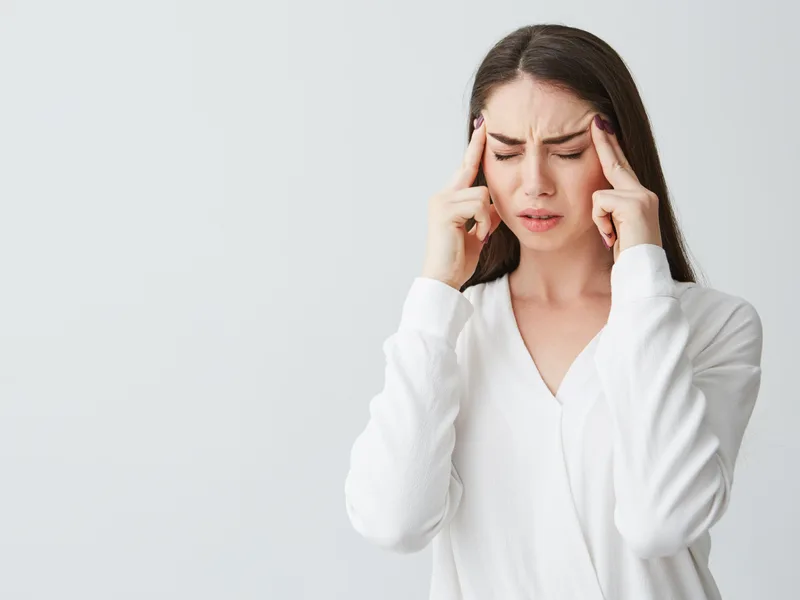 How Strong Roots Chiropractic treats headaches & migraines in Eureka
