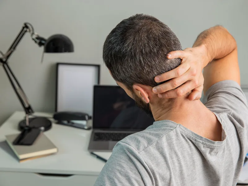 Strong Roots Chiropractic treating neck pain in Eureka